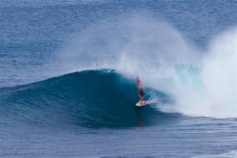 The 10 Best Places To Surf In The Philippines.